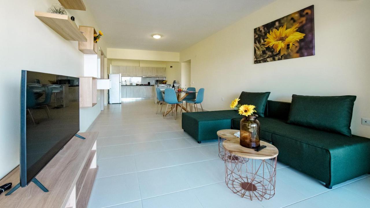 Eden Sunflower - Luxurious Apartment With Sea View Rhodes City Exterior photo